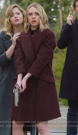 Taylor's maroon wool coat on Pretty Little Liars The Perfectionists