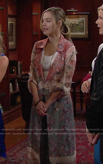 Hope's floral duster on The Bold and the Beautiful