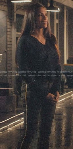 JR's side stripe camo jeans on Jane the Virgin