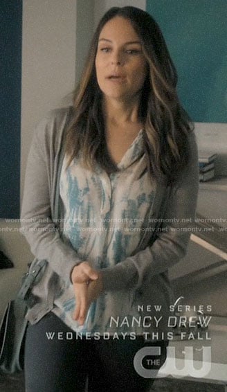Luisa's tie dye top on Jane the Virgin