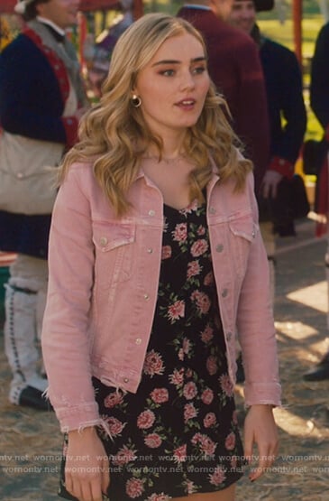 Taylor's pink denim jacket on American Housewife