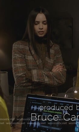 Ava's plaid coat on Pretty Little Liars The Perfectionists