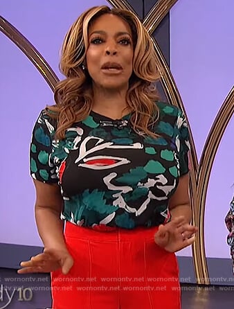 Wendy's printed tee and wide leg pants on The Wendy Williams Show