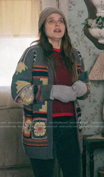 Rio's grey patterned cardigan on Bless This Mess