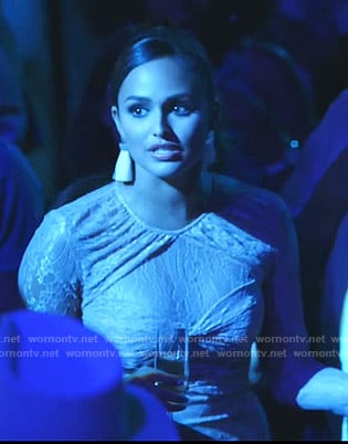 Carolina's pink twisted front lace dress on Grand Hotel