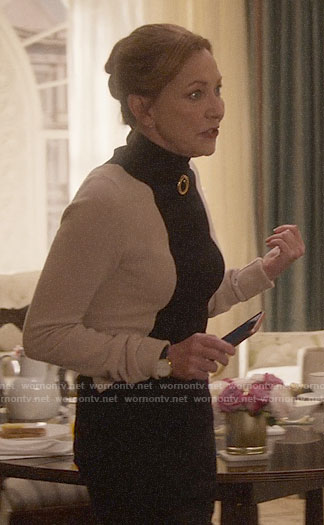 Lorraine's colorblock turtleneck sweater on Designated Survivor