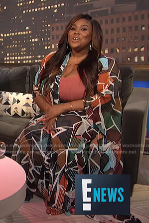 Nina's printed kimono and pants on E! News Nightly Pop