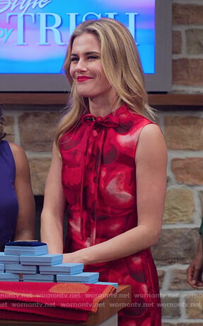 Trish's heart print dress on Jessica Jones