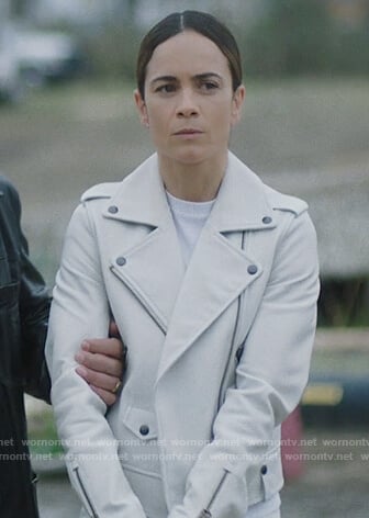 Teresa's white leather biker jacket on Queen of the South