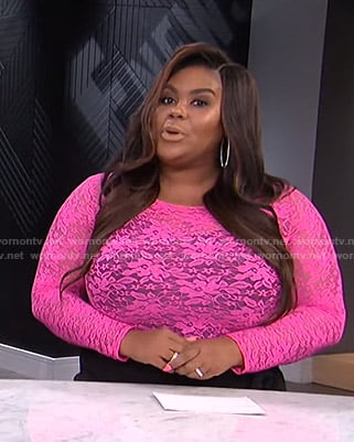 Nina's pink floral lace top on E! News