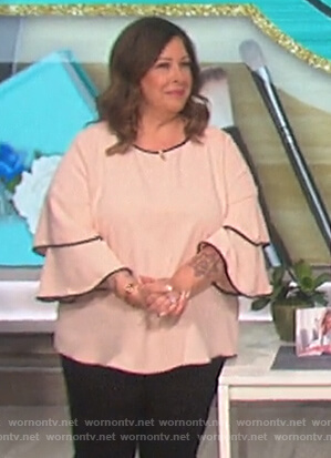 Carnie Wilson's bell sleeve top on The Talk