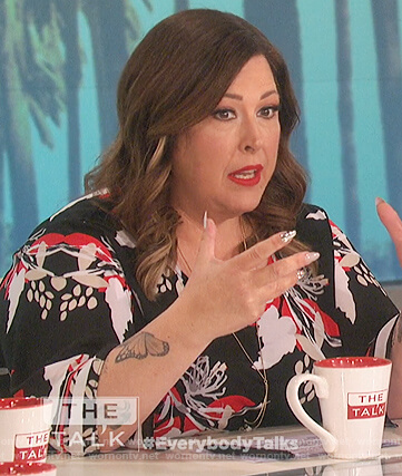 Carnie Wilson's black floral top on The Talk