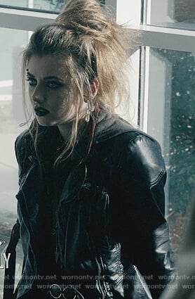 Beth's hooded leather jacket on Scream