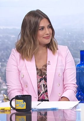 Carissa's printed cami and pink blazer on E! News Daily Pop