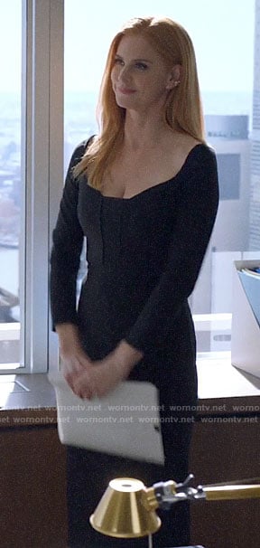 Donna's black long sleeved dress on Suits