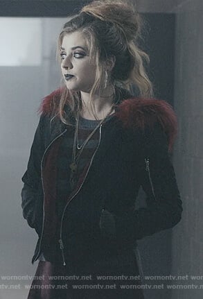 Beth's leather jacket with fur trim on Scream