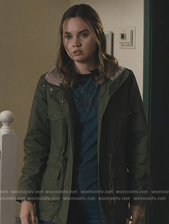 McKenna's green fur trim jacket on Light as a Feather