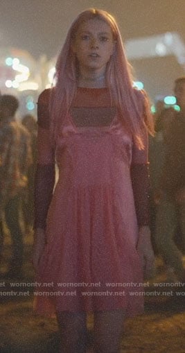 Jules's pink slip dress on Euphoria