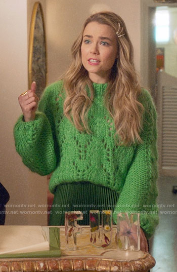 Ainsley's green pointelle knit sweater and pleated skirt on Four Weddings and a Funeral