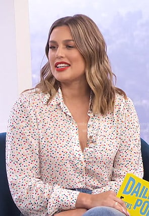 Carissa's multicolor heart print shirt on E! News Daily Pop