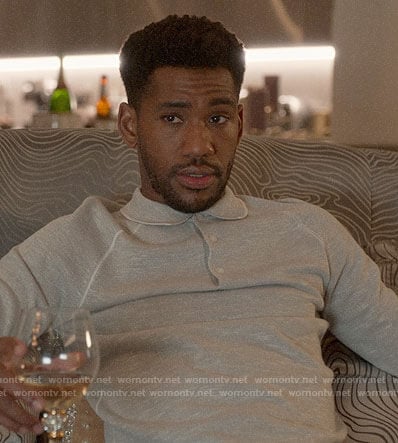 Craig's grey polo sweater on Four Weddings and a Funeral