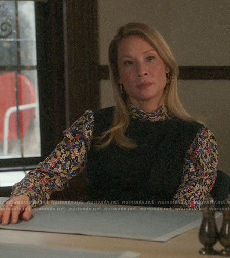 Joan's floral blouse on Elementary