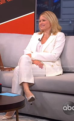 Sara's white suit on GMA Strahan And Sara