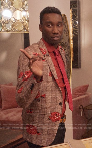 Tony's rose print blazer on Four Weddings and a Funeral