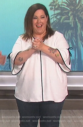 Carnie Wilson's white contrast tie sleeve blouse on The Talk