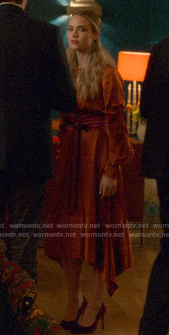 Ainsley's orange midi dress with pearl button keyhole on Four Weddings and a Funeral