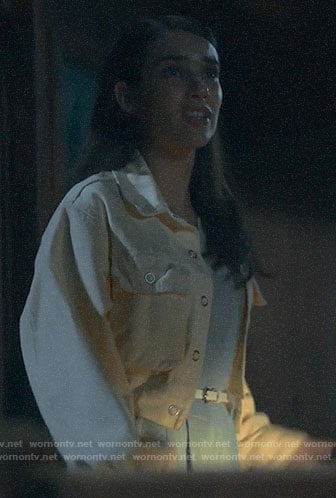 Brooke's cropped pastel yellow jacket on American Horror Story