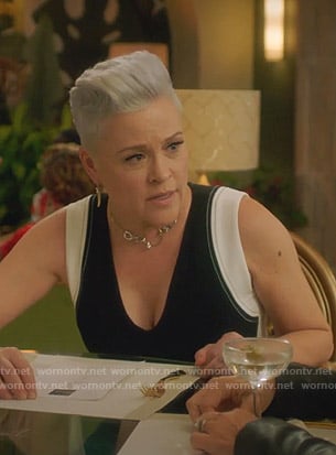 Christine's black contrast v-neck dress on BH90210