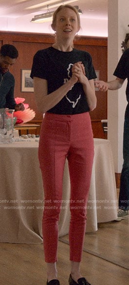 Gemma's pink skinny pants on Four Weddings and a Funeral
