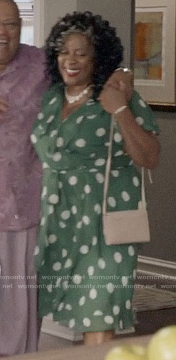 Lynette's green polka dot dress on Black-ish