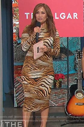 Carrie's tiger stripe dress on The Talk