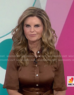 Maria's brown short sleeve shirtdress on Today