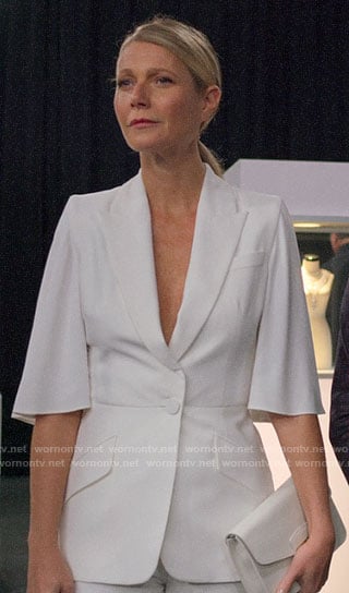 Georgina's white short sleeve blazer on The Politician
