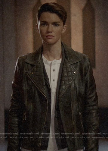 Kate's leather jacket with quilted details on Batwoman