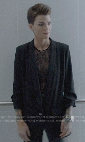 Kate's black lace top on Batwoman