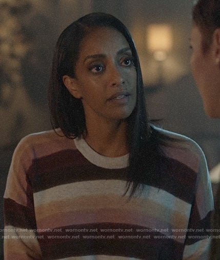 Kelly's striped sweater on Supergirl