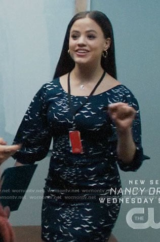 Maggie's bird print dress on Charmed