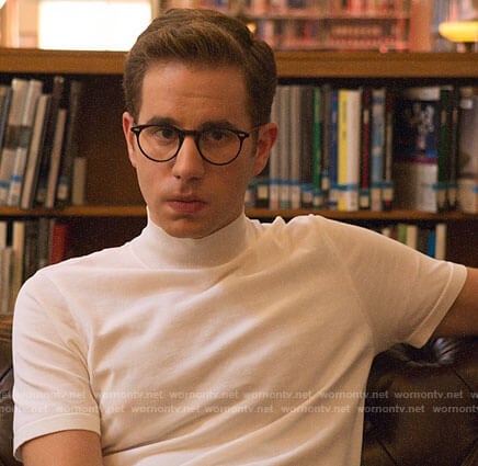 Payton's white mock neck sweater on The Politician