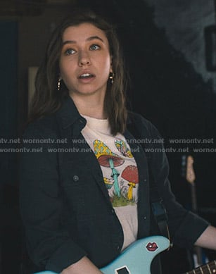 Sammi's white mushroom print tee on Light as a Feather
