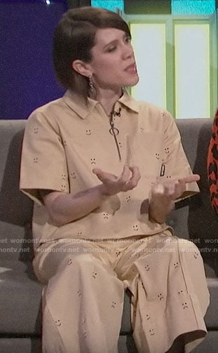 Sara's beige face print top and pants set on A Little Late with Lilly Singh