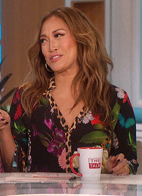 Carrie's floral silk blouse on The Talk