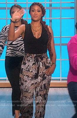 Eve's black tiger print pants on The Talk