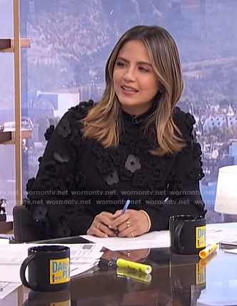Erin's black floral applique sweater on E! News Daily Pop