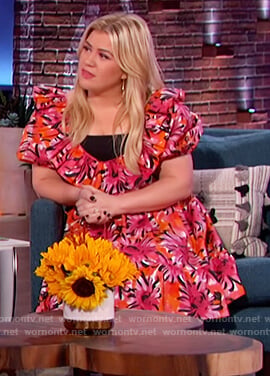 Kelly's floral puff sleeve dress on The Kelly Clarkson Show
