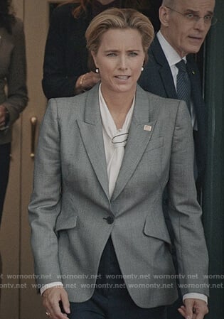 Elizabeth's gray blazer on Madam Secretary