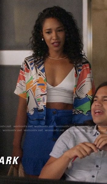 Iris's vacation outfit on The Flash